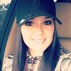 Meet your Posher, Tori